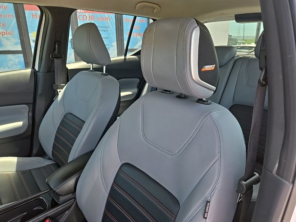 Used 2024 White Nissan SR image 33
