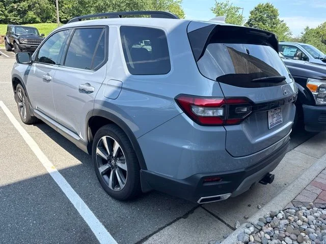 Used 2025 Gray Honda Touring image 3