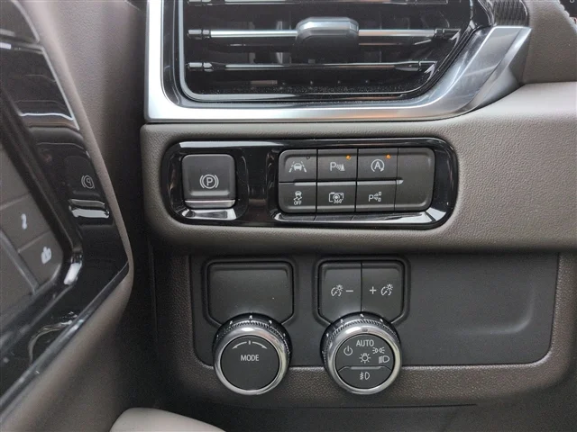 New 2026 Summit White GMC Elevation image 42