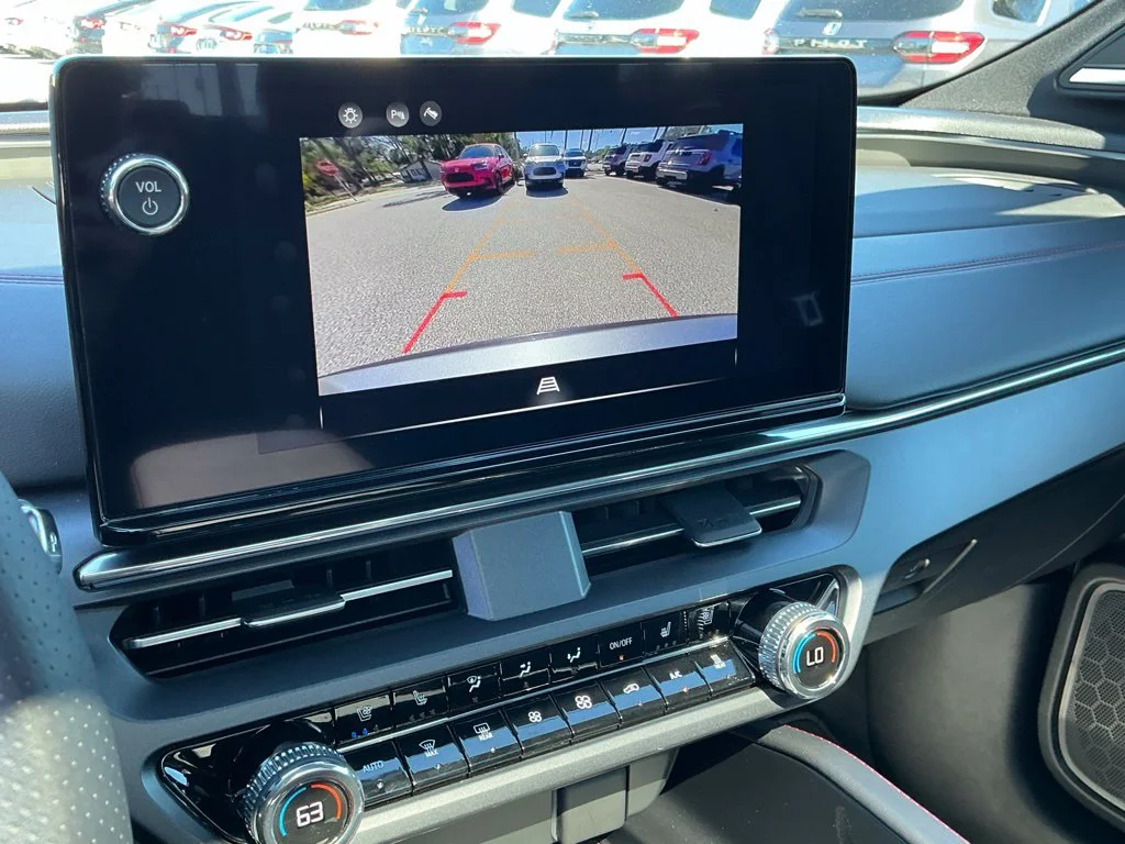 Used 2024  Acura Base image 45