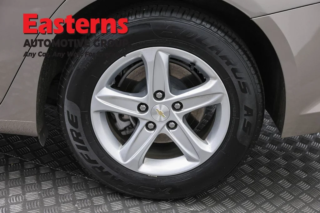 Used 2024 Gray Chevrolet LS image 32