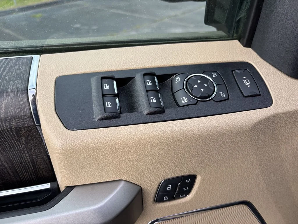 Used 2021 Blue Ford Lariat image 15