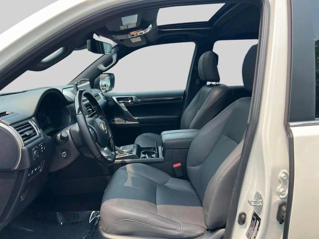 Certified Used 2023 White Lexus 460 image 11