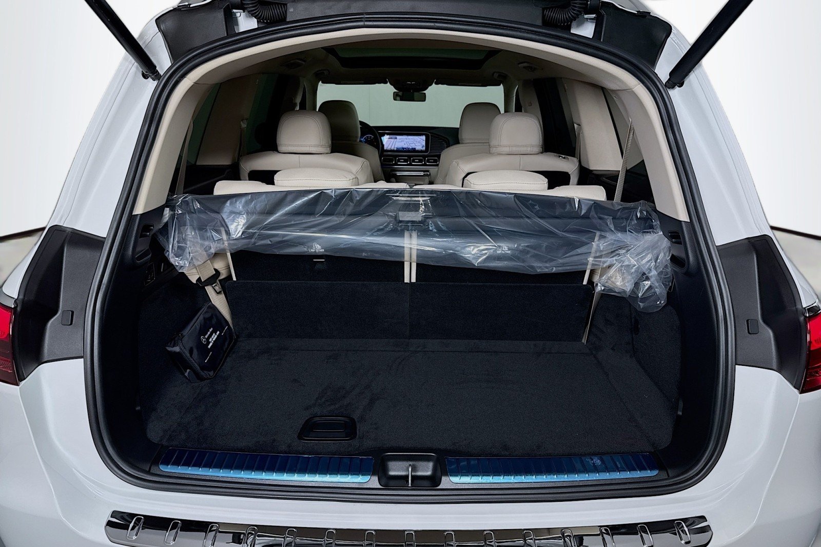 New 2026 Polar White Mercedes-Benz GLS 450 4MATIC® SUV image 23