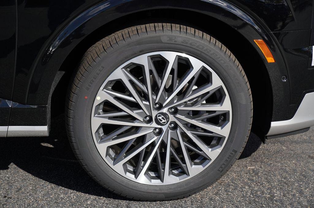 New 2026 Abyss Black Pearl Hyundai Calligraphy image 7