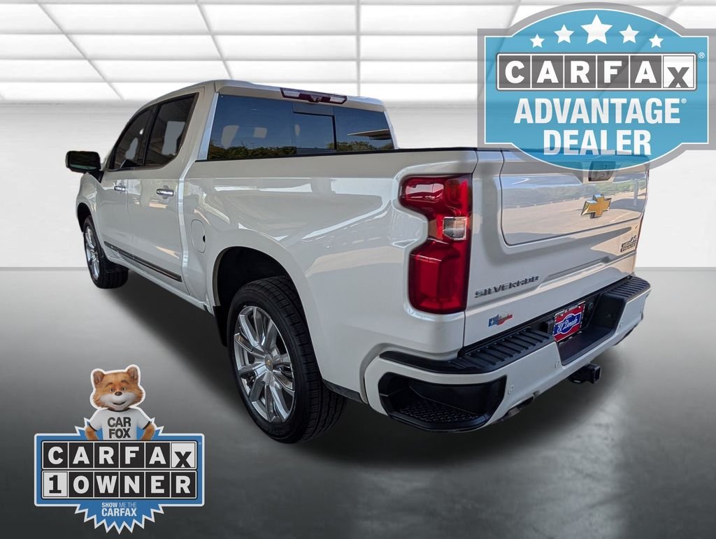 Used 2024 Beige Chevrolet High Country image 2