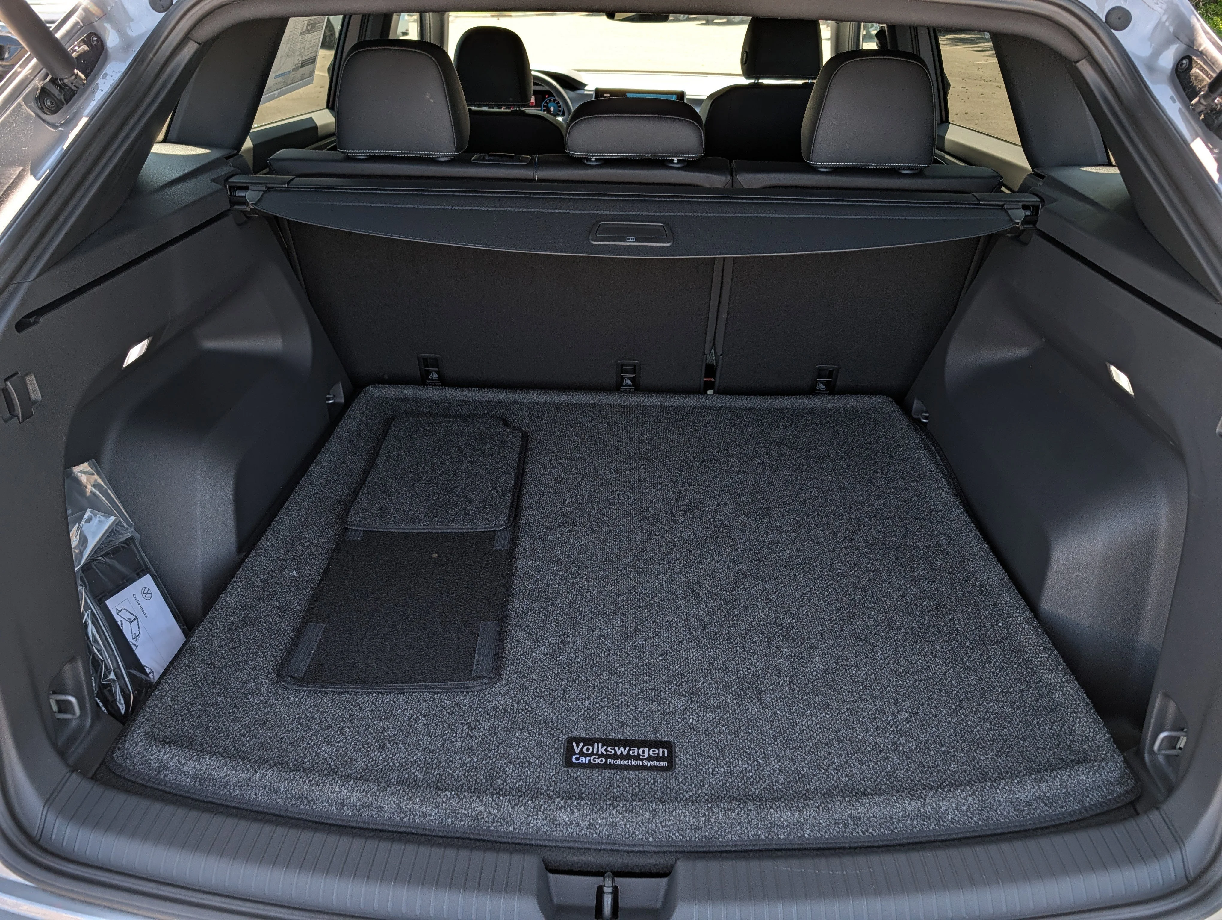 New 2026 Silver Mist Metallic Volkswagen 2.0T SE image 7