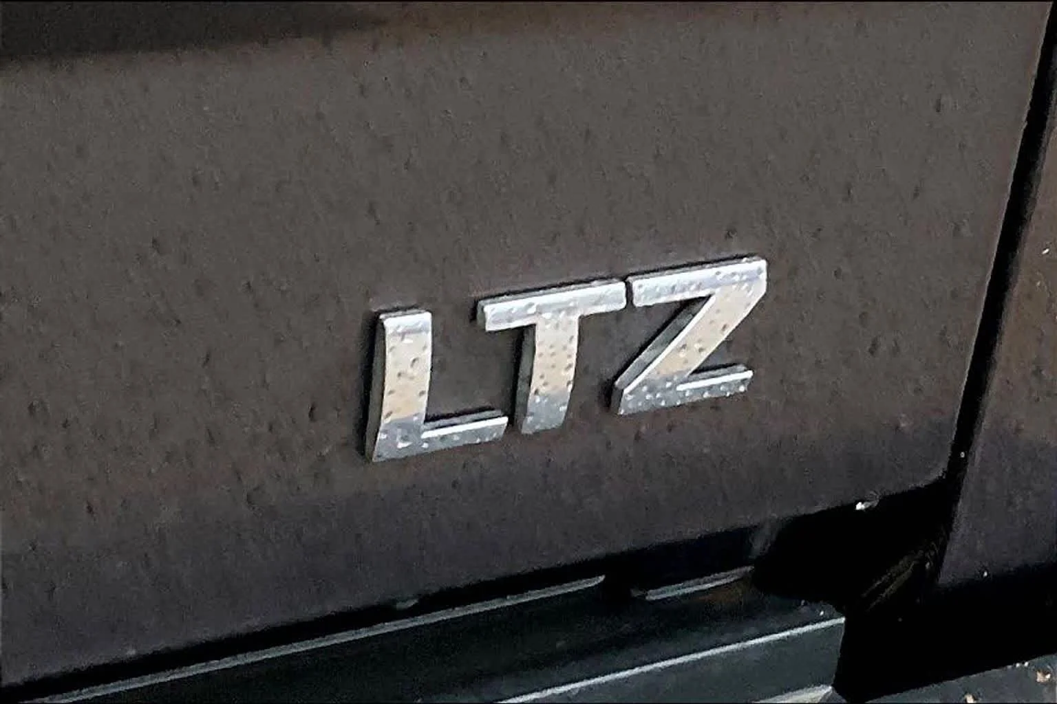 Used 2016 Tungsten Metallic Chevrolet LTZ image 21