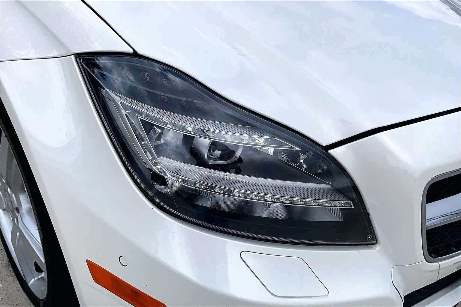 Used 2014 Diamond White Metallic Mercedes-Benz CLS 550 image 26