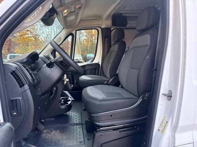 Used 2026 White Ram Base image 9