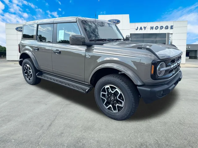 2026 Ford Bronco Outer Banks®