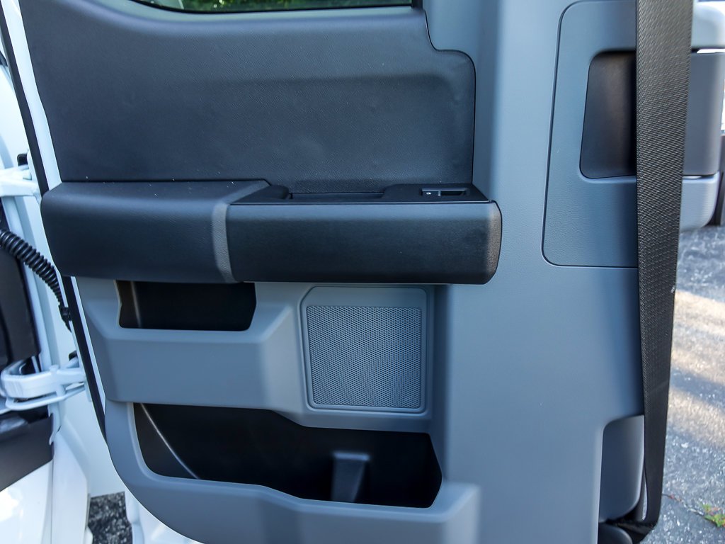 New 2026 Oxford White Ford 11' KUV image 34