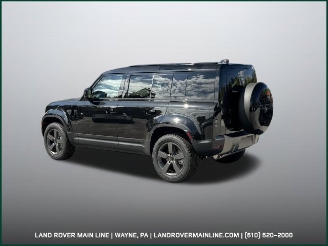 New 2026 Santorini Black LAND ROVER S image 3