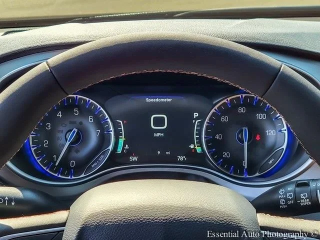 2026 Chrysler Pacifica Pinnacle - Photo 17