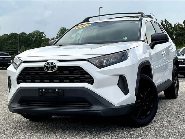 Used 2021 White Toyota LE image 3