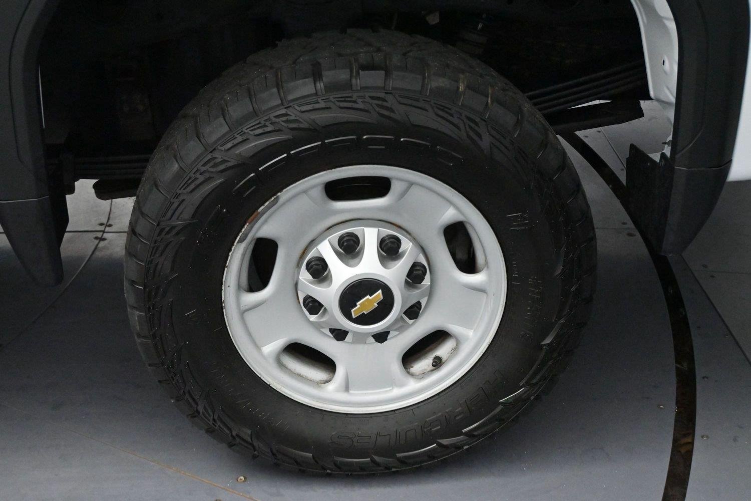 Used 2021 SUMMIT WHITE Chevrolet Work Truck image 29