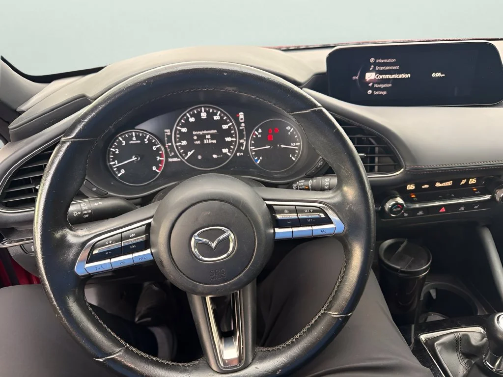 Used 2022 Red Mazda Premium image 4