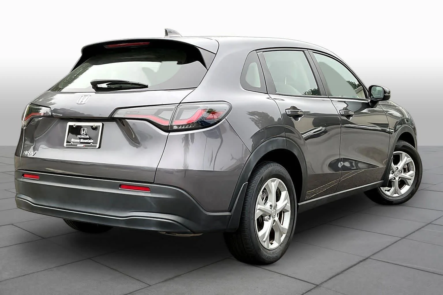 Used 2023 Modern Steel Metallic Honda LX image 12