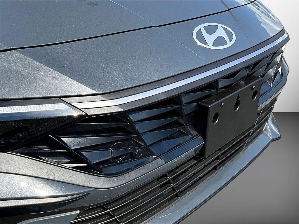 New 2026 Gray Hyundai SEL Sport Plus image 25