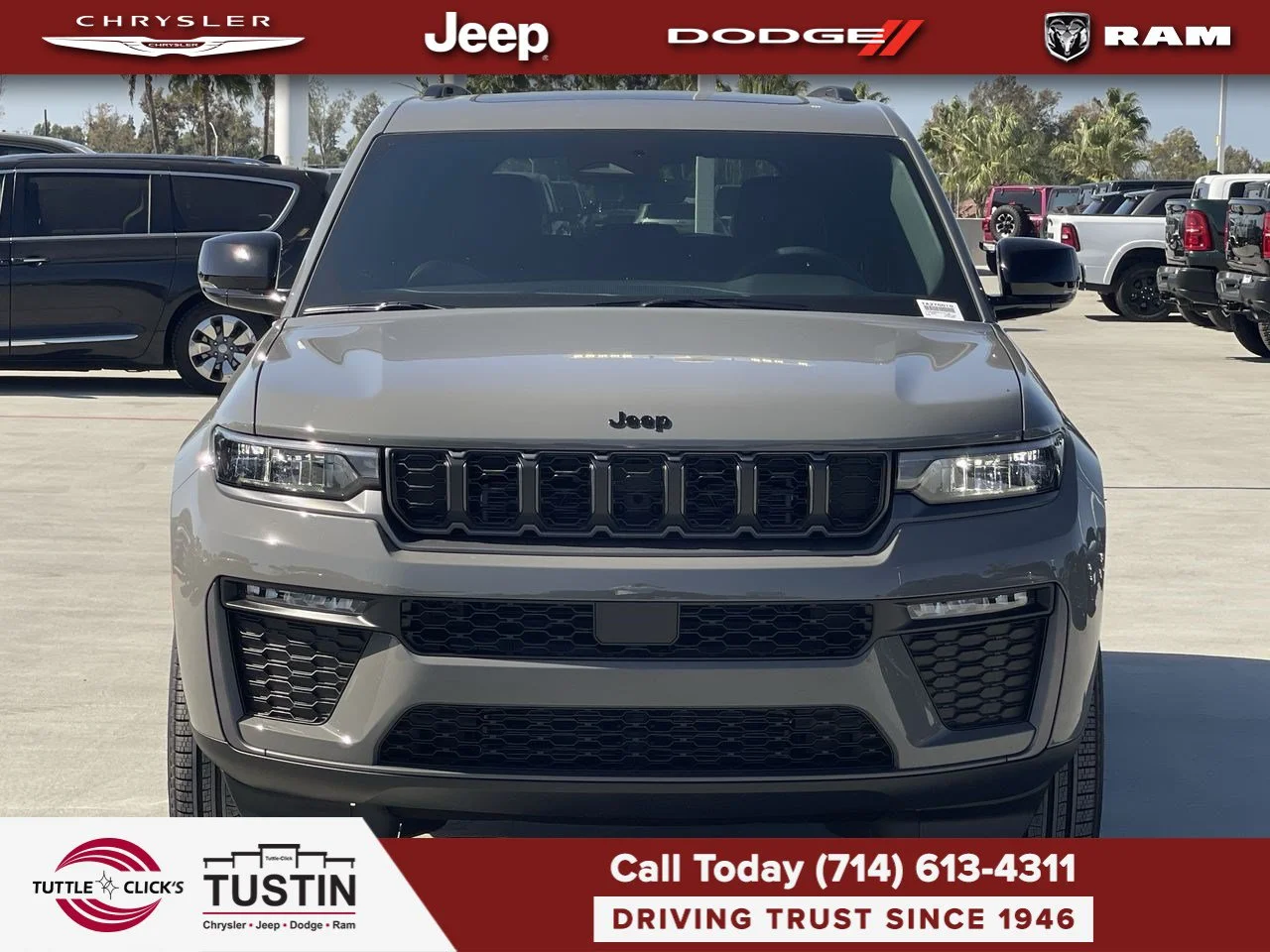 New 2027 Sting-Gray Clear-Coat Paint Jeep Limited image 8