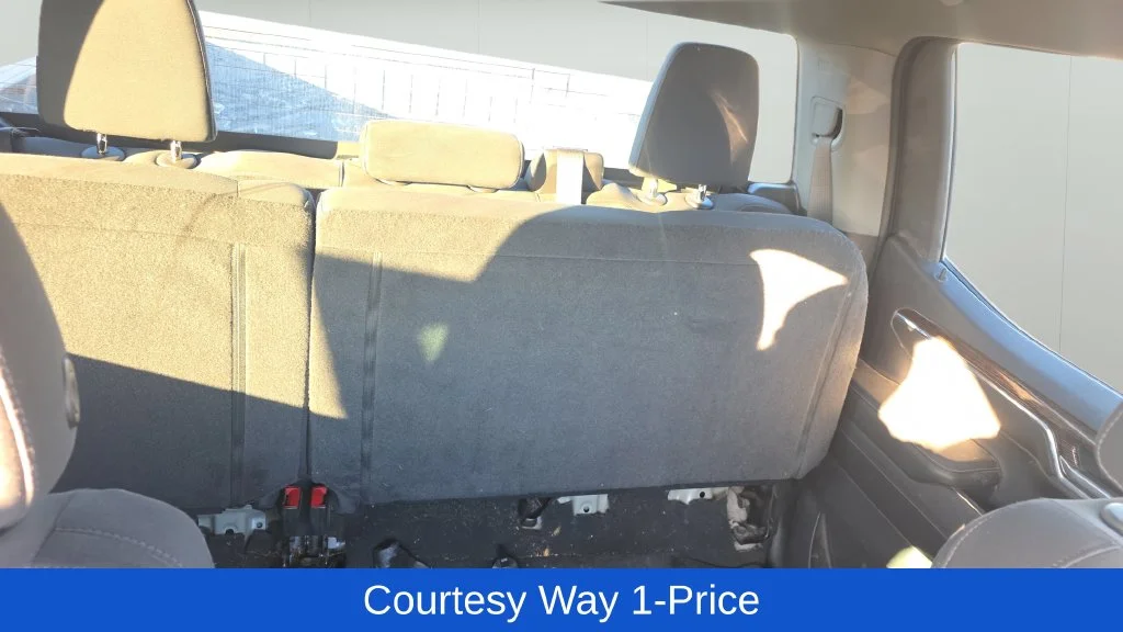 Used 2022 Beige GMC Elevation image 12