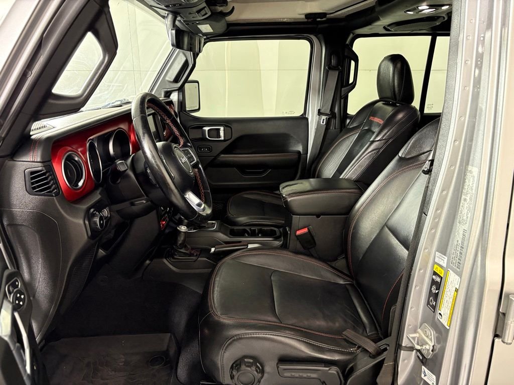 Used 2021 Silver Jeep Unlimited Rubicon image 26