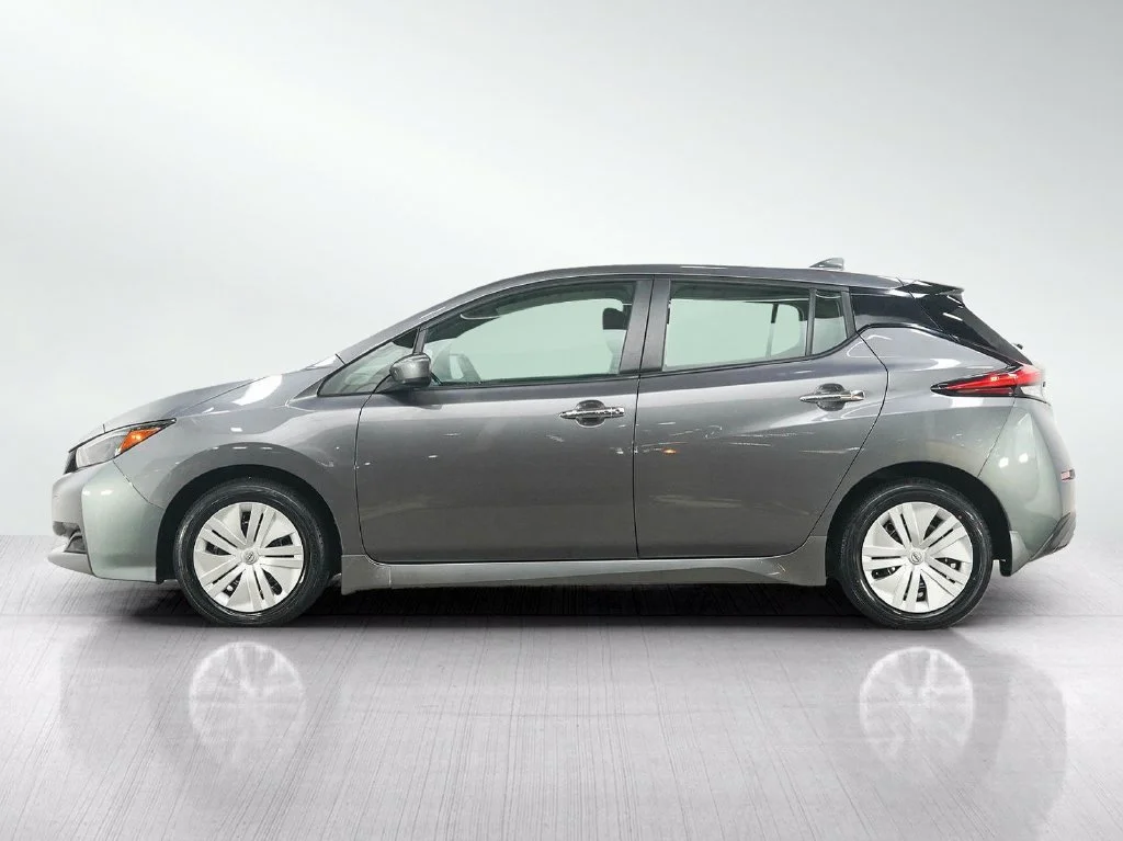 Used 2025 Nissan Leaf S with VIN 1N4AZ1BV2SC562983 for sale in Minneapolis, Minnesota