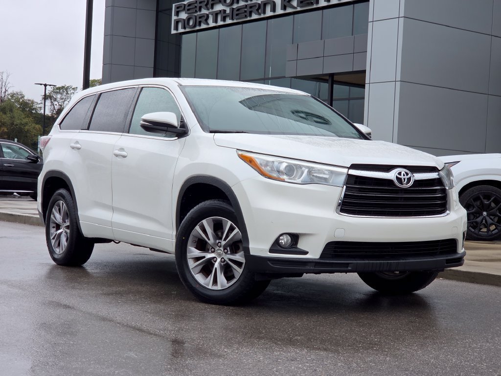 Used 2015 Toyota Highlander LE Plus with VIN 5TDZKRFH1FS063715 for sale in Fort Wright, KY