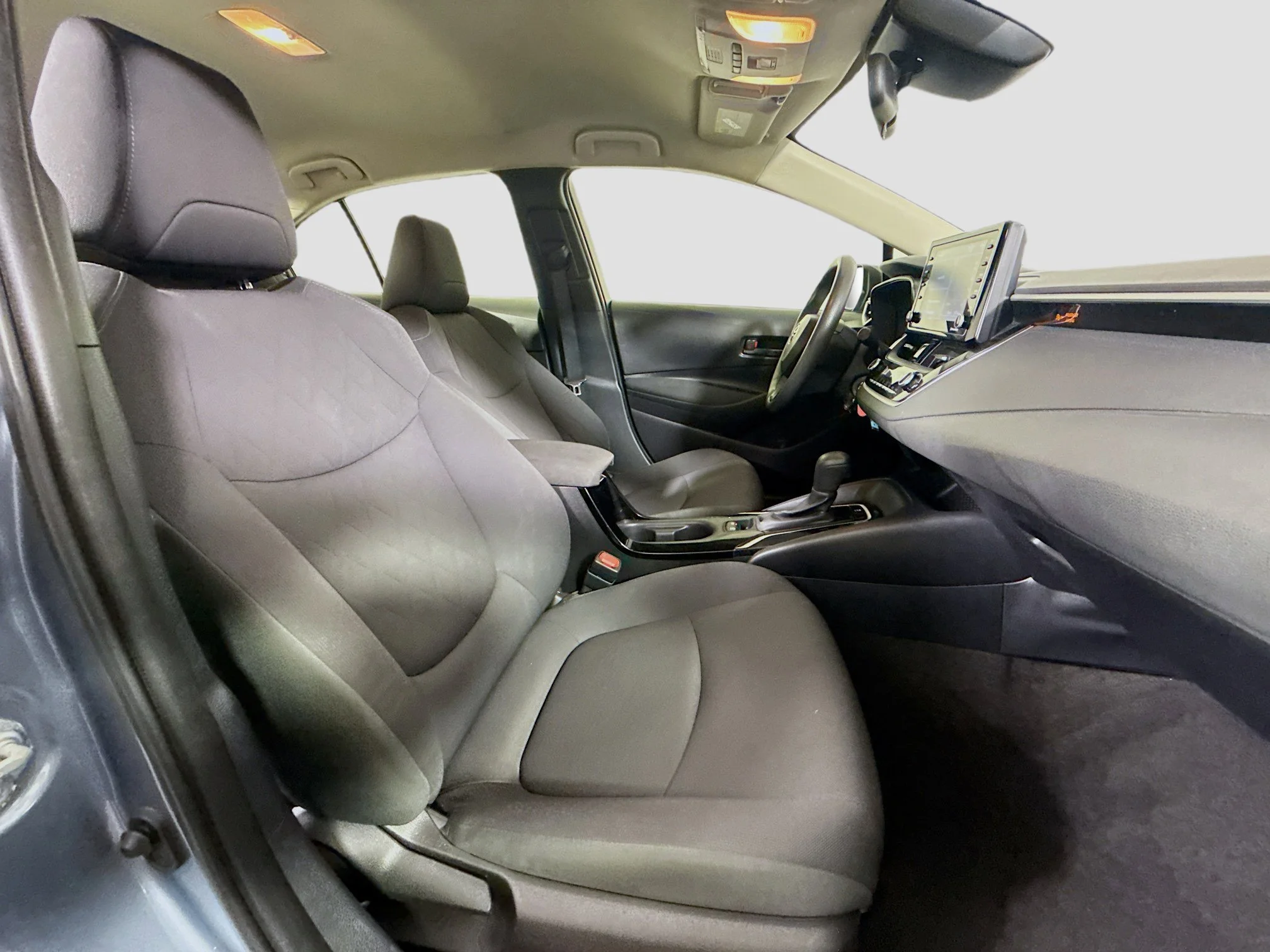 Used 2022 Celestite Toyota LE image 24
