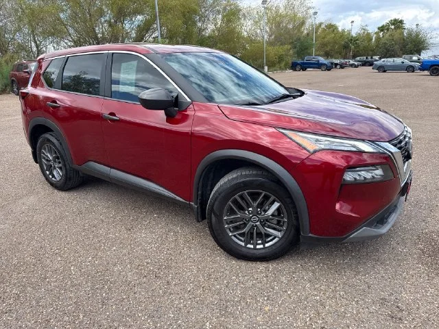 Used 2023 Red Nissan S image 1