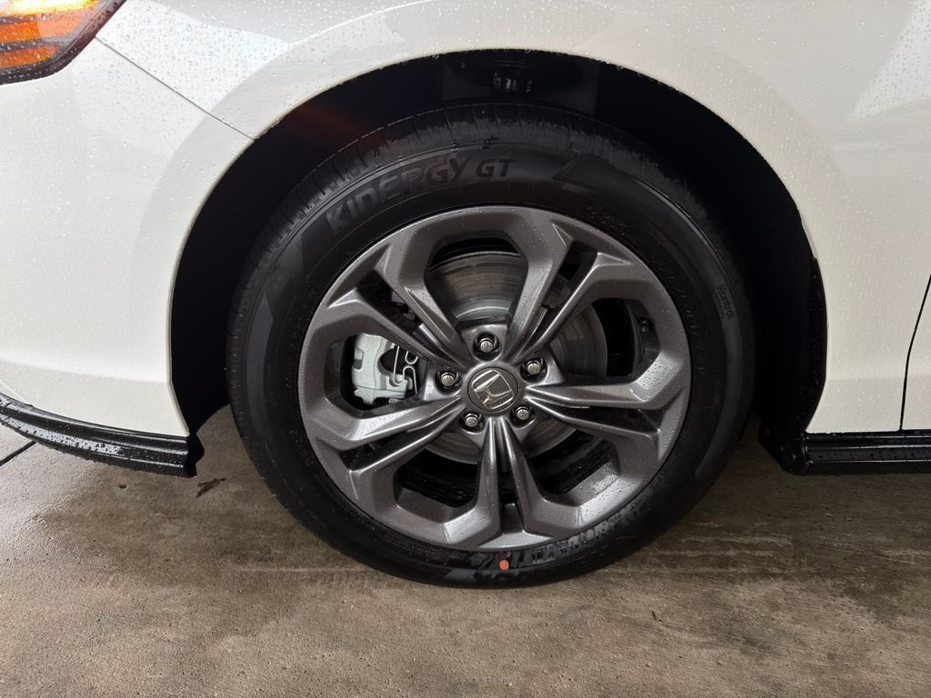 Used 2026 White Honda EX-L image 10