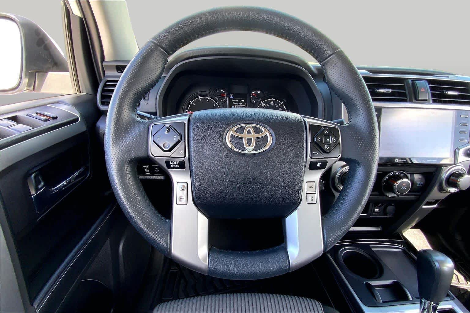 Used 2022 White Toyota SR5 image 6