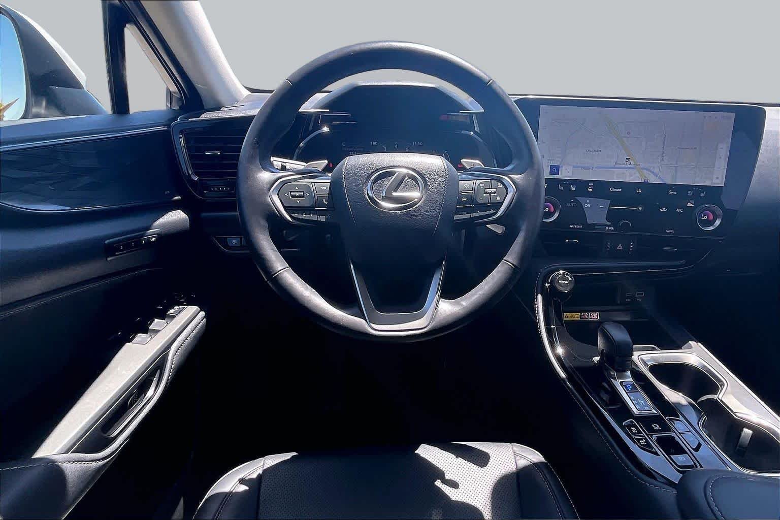 Used 2025 Eminent White Pearl Lexus Premium image 6
