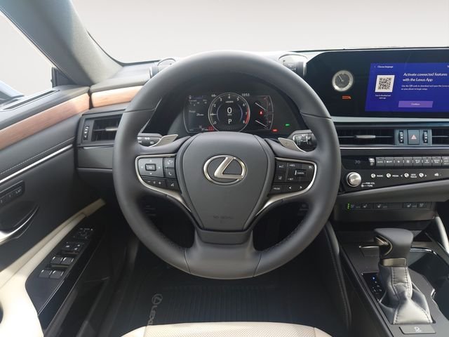 2025 Lexus ES 350 - Photo 12