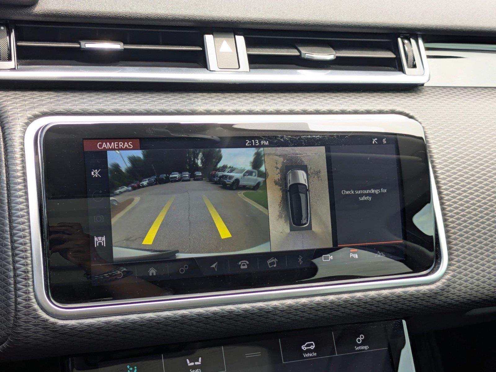 Used 2019 Fuji White Land Rover S image 22
