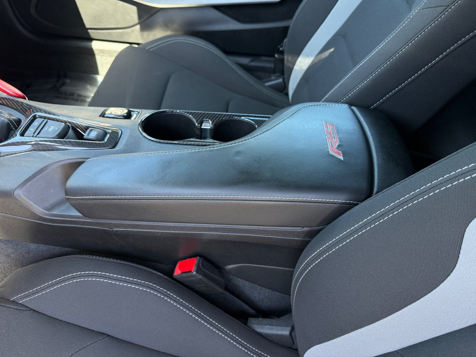 Used 2018 Silver Ice Metallic Chevrolet 1LT image 14