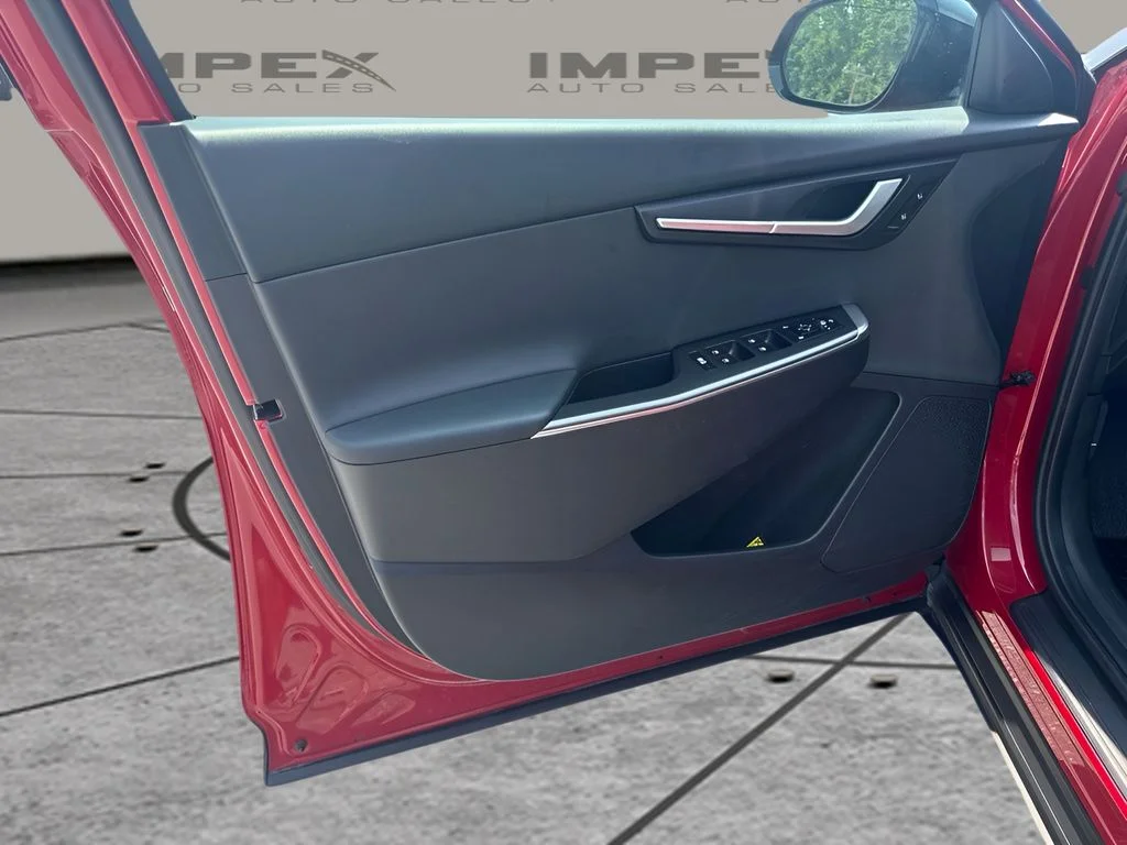 Used 2024 Red Kia Light image 16