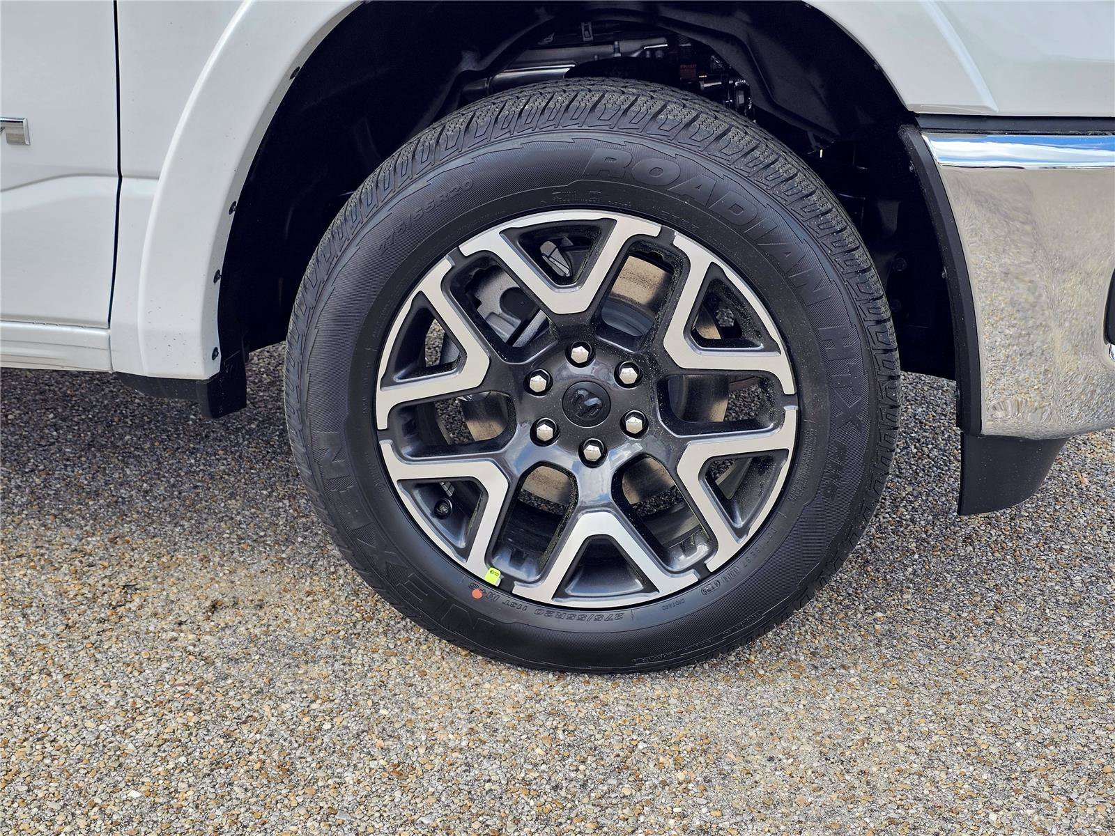 New 2026 Ivory White Tri-Coat Pearlcoat Ram Laramie image 6