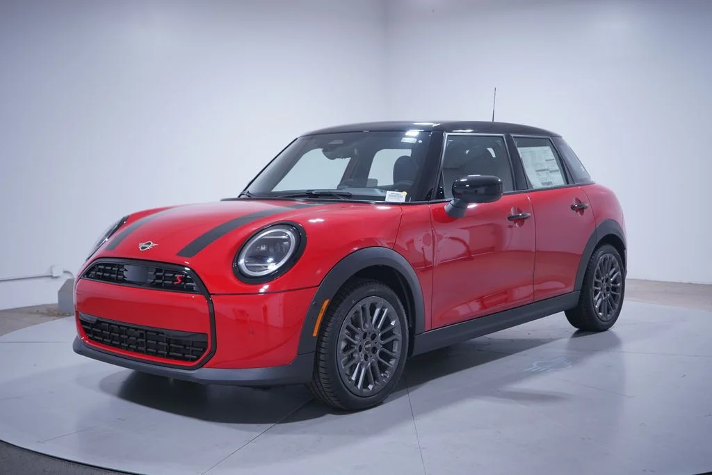 2026 MINI Hardtop Cooper S Signature's photo