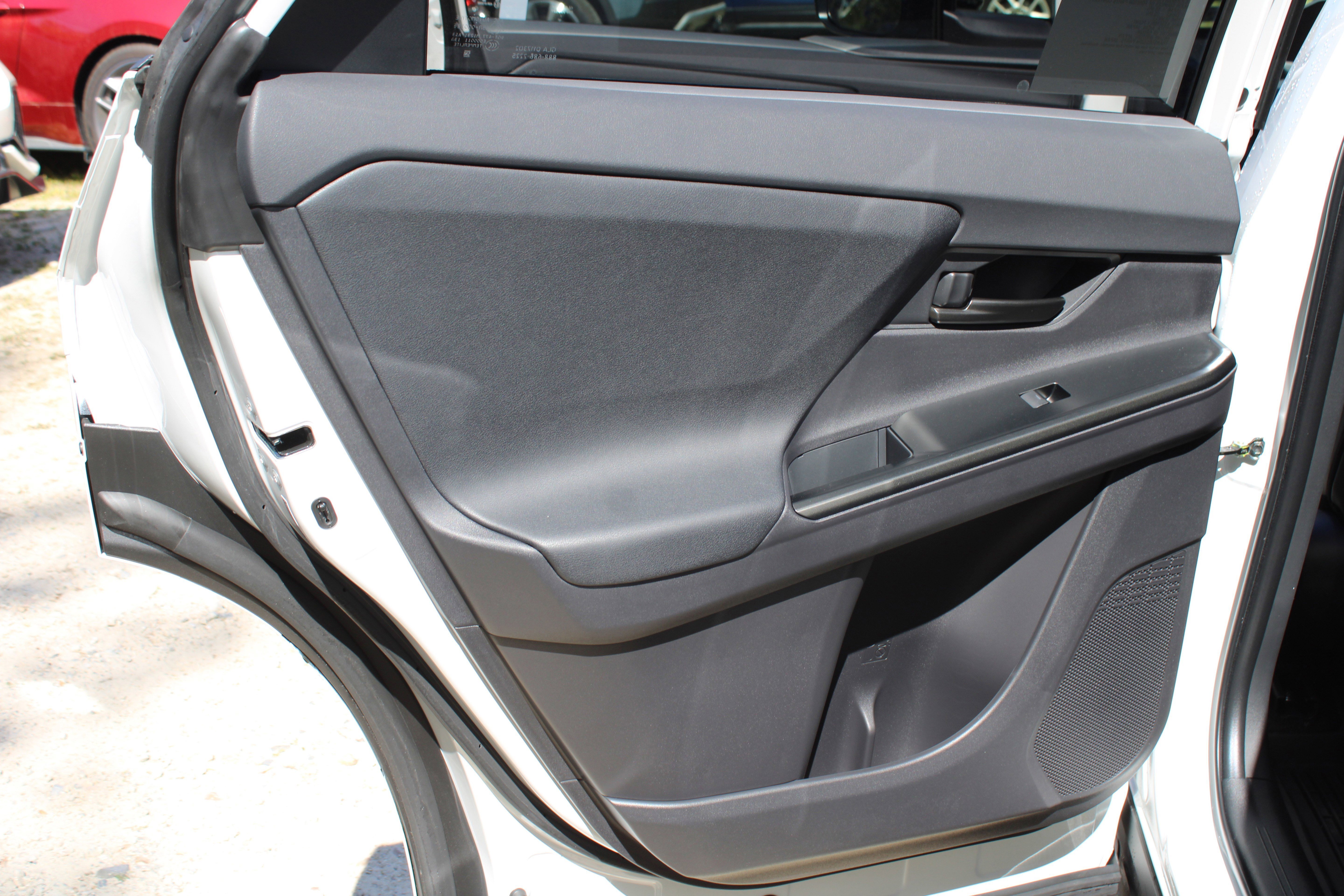 2026 Toyota bZ XLE - Photo 21