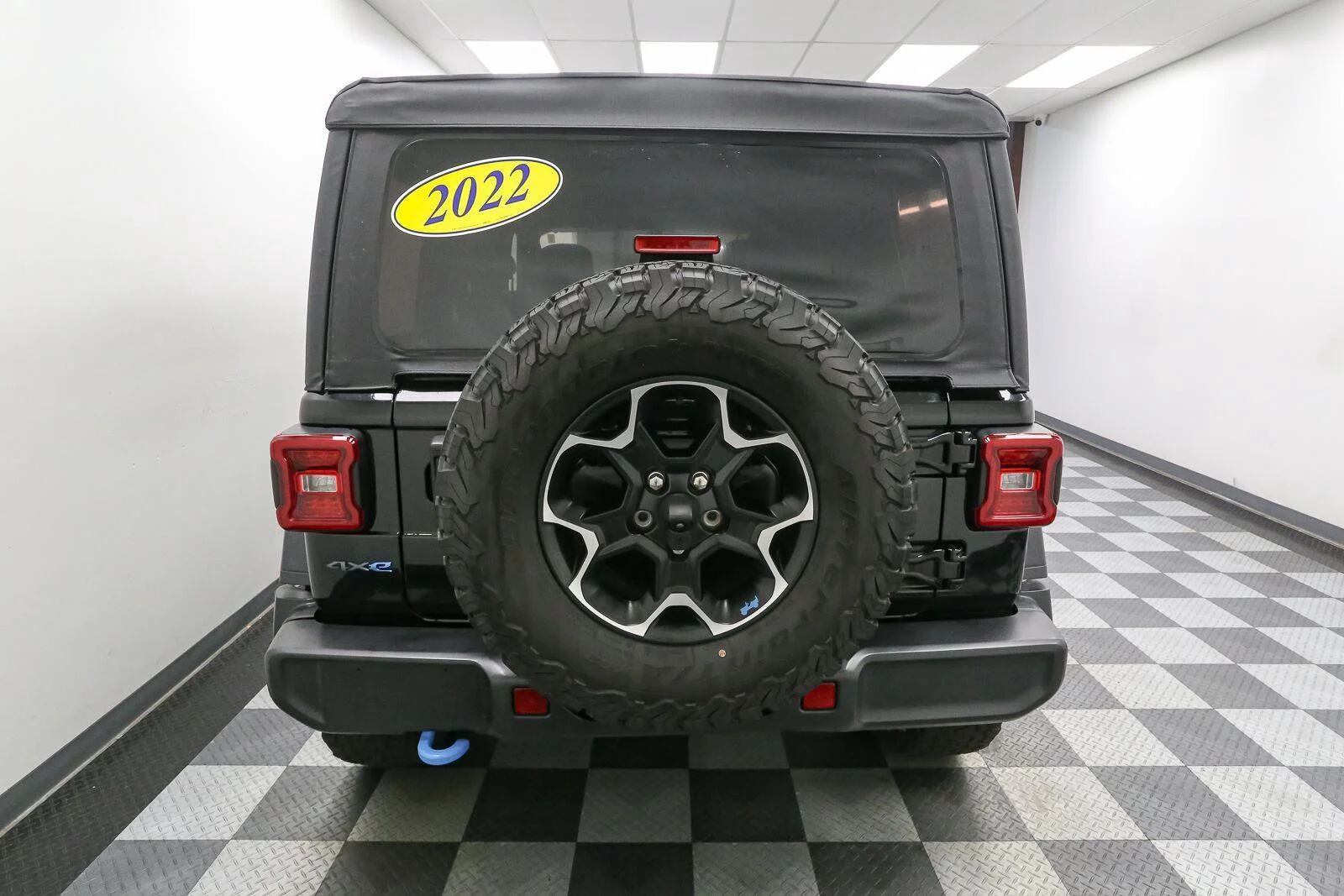 Used 2022 Black Clearcoat Jeep Unlimited Rubicon image 13