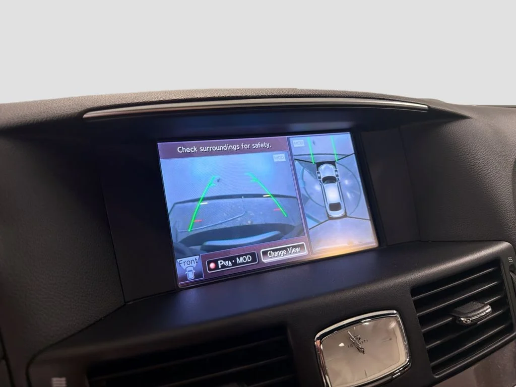 Used 2017 Black Obsidian INFINITI 5.6 image 15