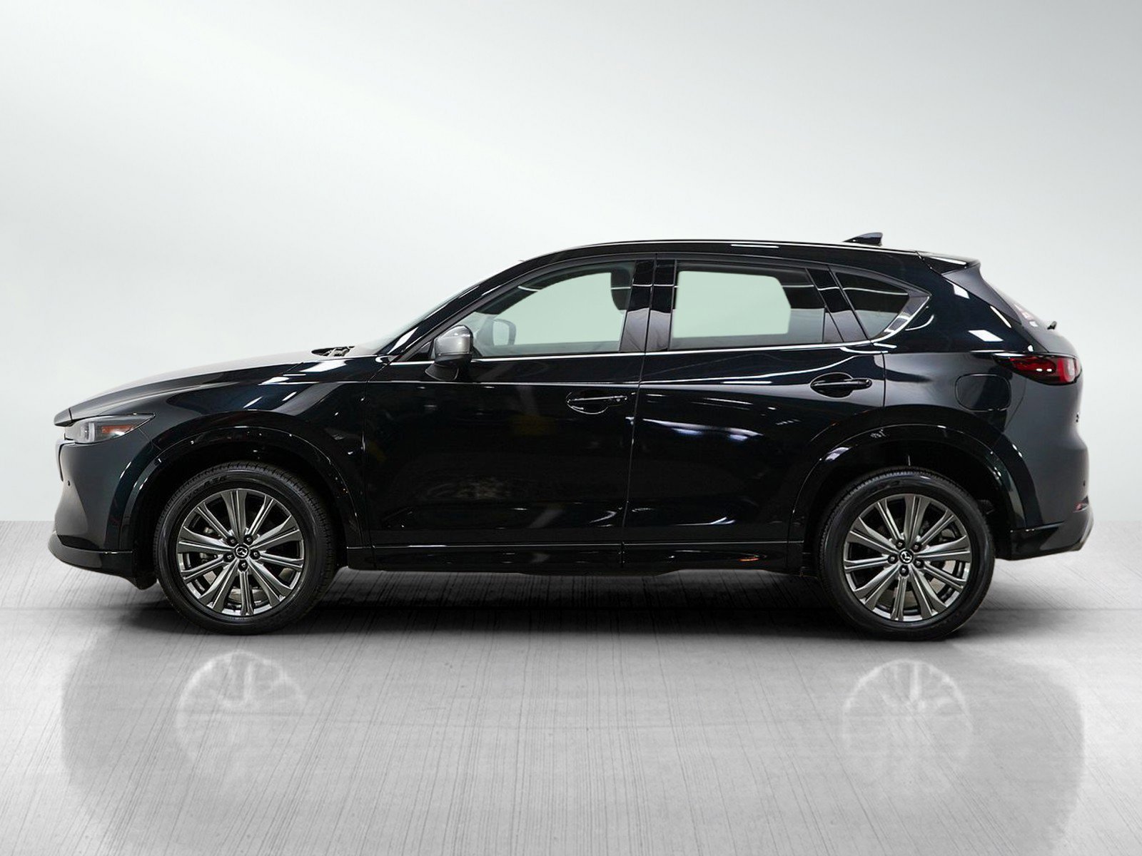Used 2024 Mazda CX-5 Turbo Signature with VIN JM3KFBXY4R0374033 for sale in Burnsville, Minnesota