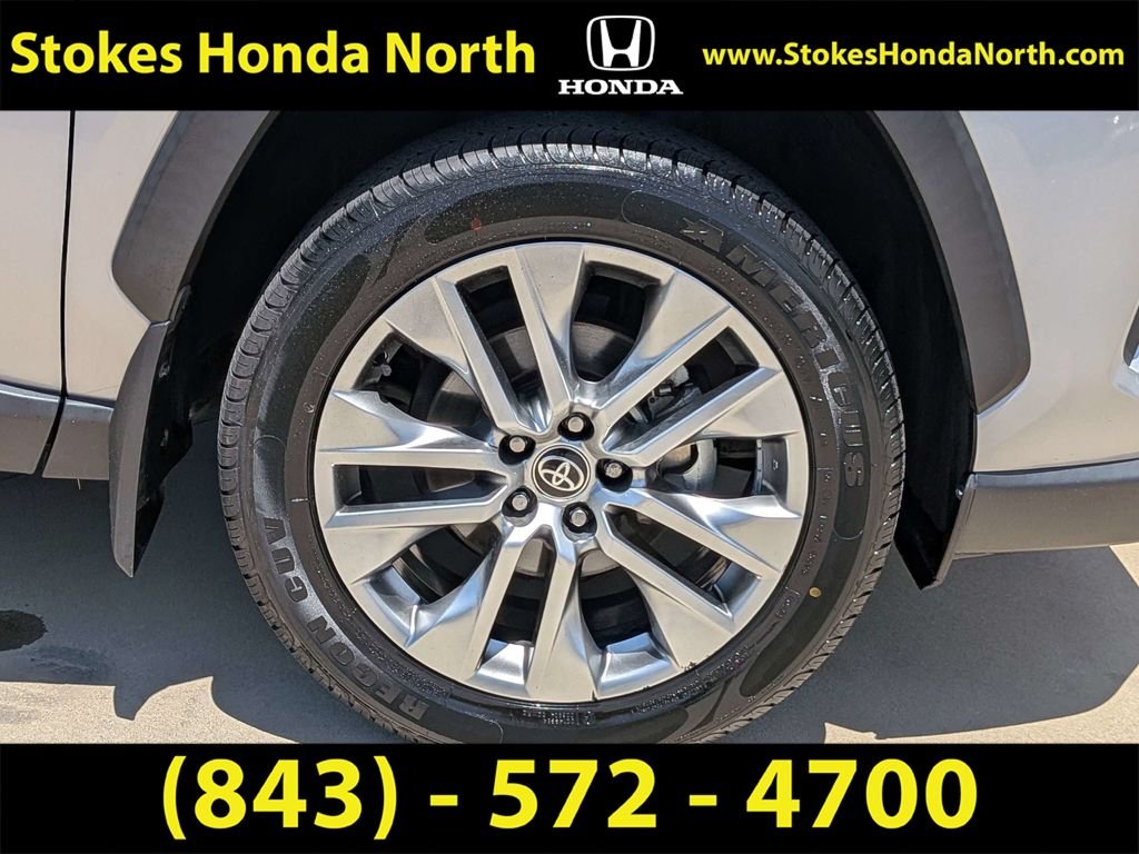 Used 2024 Silver Toyota XLE Premium image 13