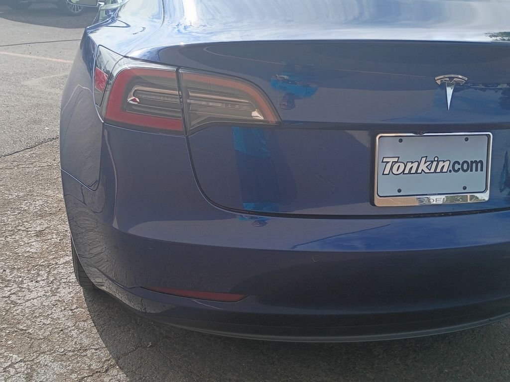 Used 2019 Blue Tesla Long Range image 7