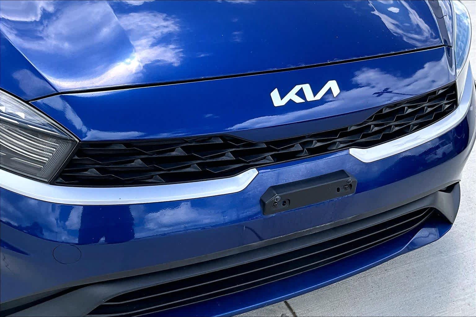 Used 2022 Deep Sea Blue Kia LXS image 26