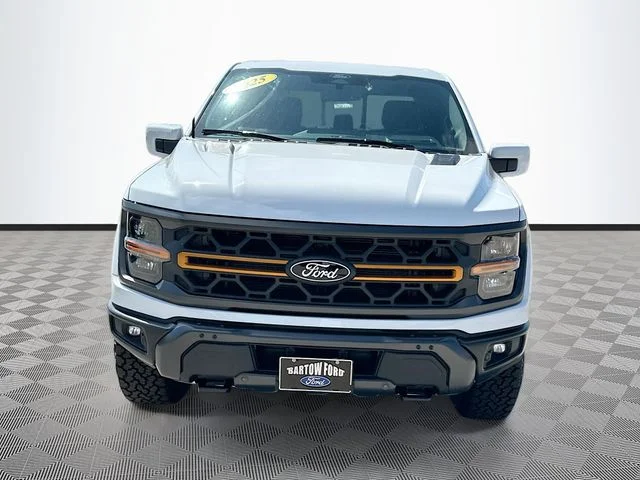 New 2025 Oxford White Ford Tremor image 2