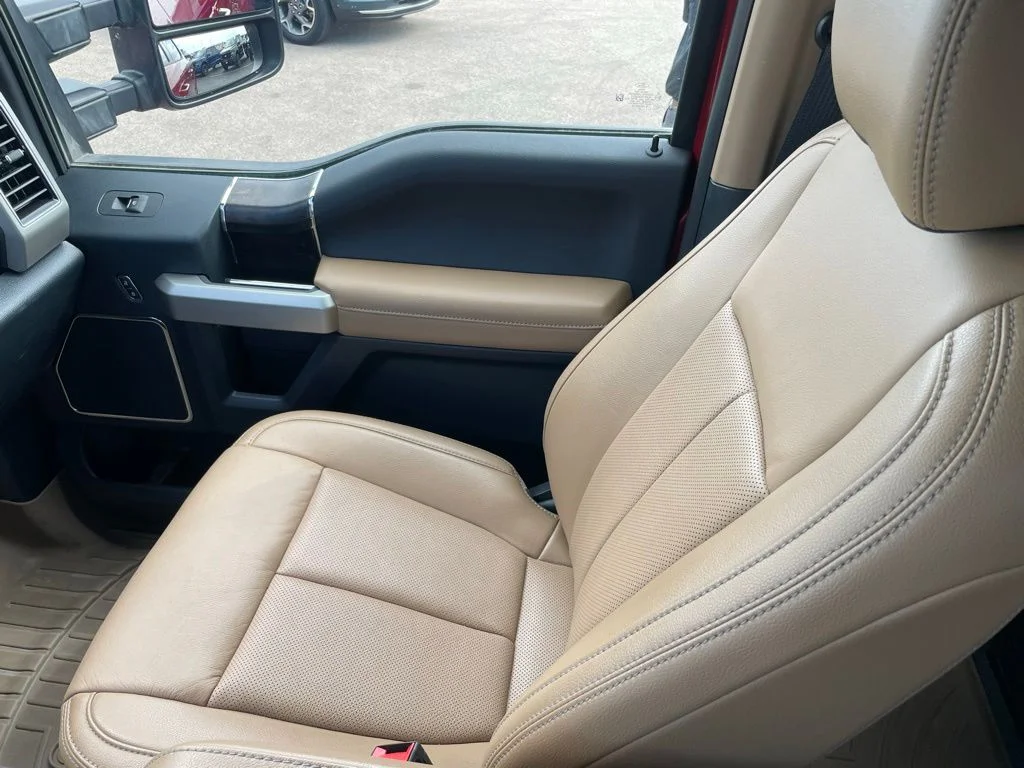 Used 2022 Red Metallic Ford Lariat image 21