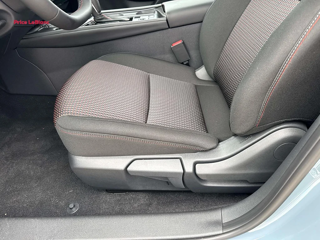 New 2026 Atlantic Gray Metallic/Super Black Nissan SR image 10