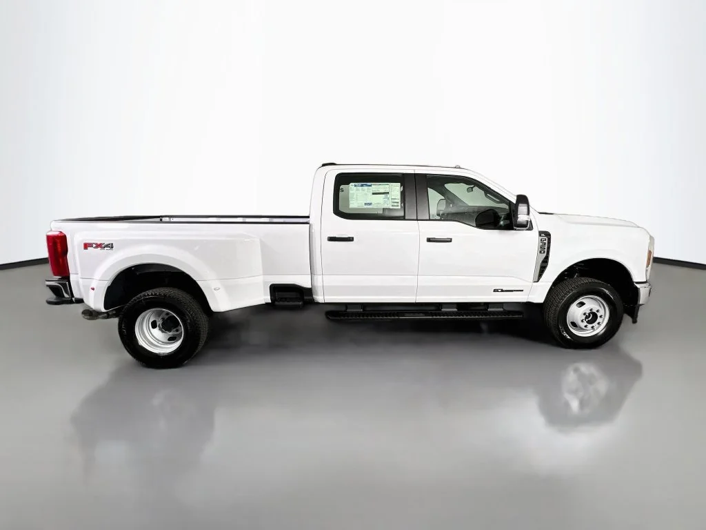 New 2026 White Ford XL image 18